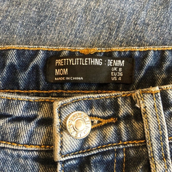 High Waist Distressed Mom Jeans With Tapered Leg - Picture 4 of 8